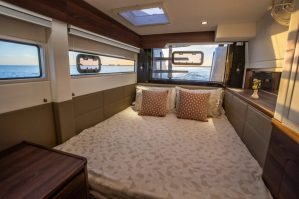 Screenshot-2026-03-21-at-11-47-30-HH52-Style-Speed-and-Comfort-—-HH-Catamarans